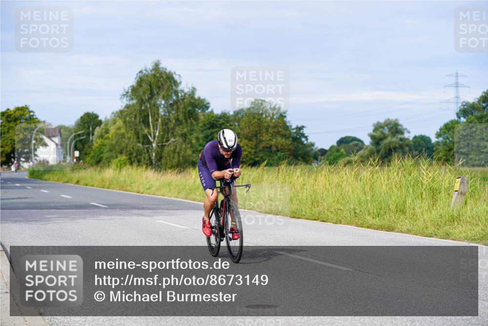 31.08.2025 - Elbe Triathlon Hamburg Michael Burmester http://msf.ph/oto/8673149 31.08.2025 10:10:31 Radfahren 558, 631, 678, 680, 715, 829 meine-sportfotos.de