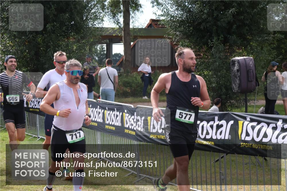 31.08.2025 - Elbe Triathlon Hamburg Luisa Fischer http://msf.ph/oto/8673151 31.08.2025 11:01:05 Laufen 969, 717, 577 meine-sportfotos.de
