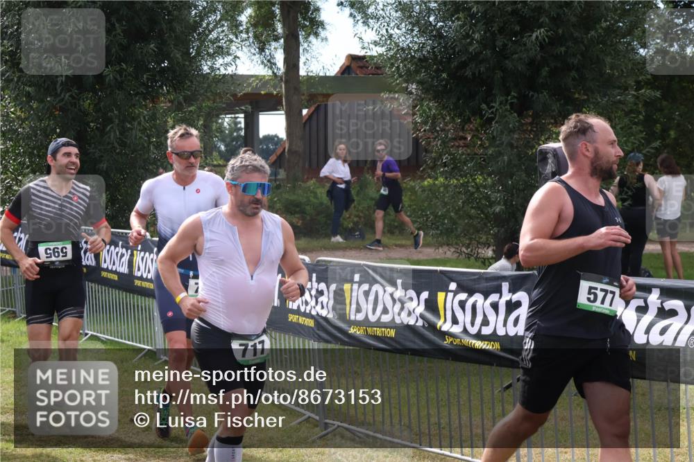 31.08.2025 - Elbe Triathlon Hamburg Luisa Fischer http://msf.ph/oto/8673153 31.08.2025 11:01:06 Laufen 969, 717, 577 meine-sportfotos.de