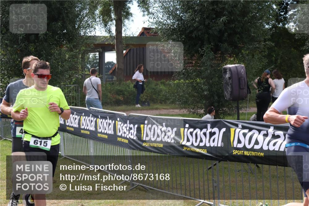 31.08.2025 - Elbe Triathlon Hamburg Luisa Fischer http://msf.ph/oto/8673168 31.08.2025 11:01:07 Laufen 4, 615 meine-sportfotos.de