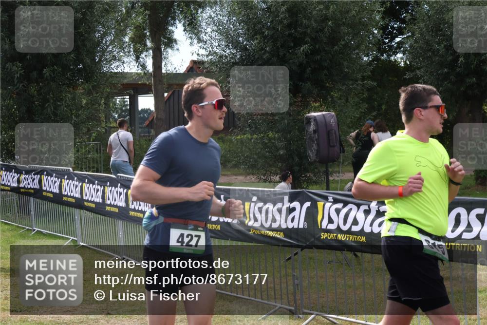 31.08.2025 - Elbe Triathlon Hamburg Luisa Fischer http://msf.ph/oto/8673177 31.08.2025 11:01:09 Laufen 9, 427 meine-sportfotos.de
