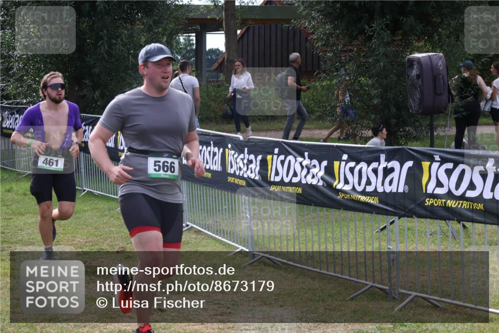 31.08.2025 - Elbe Triathlon Hamburg Luisa Fischer http://msf.ph/oto/8673179 31.08.2025 11:01:14 Laufen 461, 566 meine-sportfotos.de