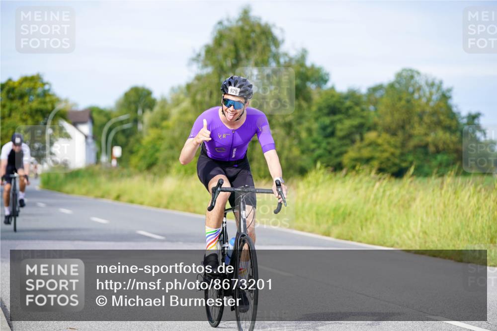 31.08.2025 - Elbe Triathlon Hamburg Michael Burmester http://msf.ph/oto/8673201 31.08.2025 10:10:41 Radfahren 497, 653, 678, 893, 929 meine-sportfotos.de