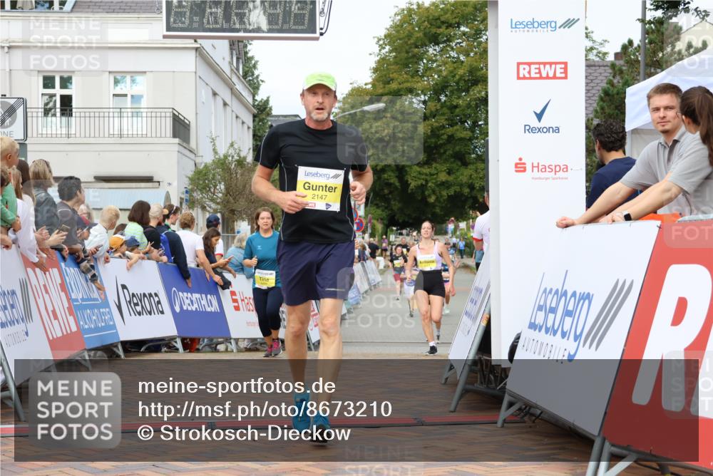 31.08.2025 - 21. Blankeneser Heldenlauf Strokosch-Dieckow http://msf.ph/oto/8673210 31.08.2025 10:31:08 Ziel 2209, 2437, 2324, 2147, 2121, 2018 meine-sportfotos.de