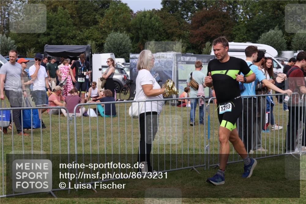 31.08.2025 - Elbe Triathlon Hamburg Luisa Fischer http://msf.ph/oto/8673231 31.08.2025 11:01:46 Laufen 435, 1213 meine-sportfotos.de