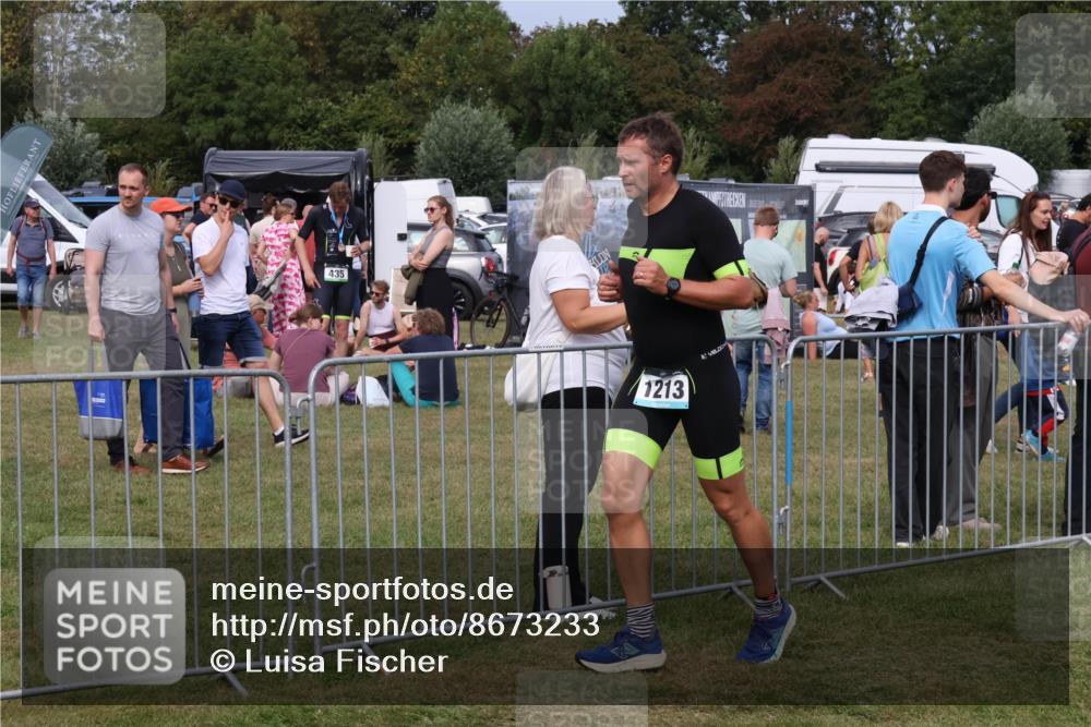 31.08.2025 - Elbe Triathlon Hamburg Luisa Fischer http://msf.ph/oto/8673233 31.08.2025 11:01:46 Laufen 435, 1213 meine-sportfotos.de