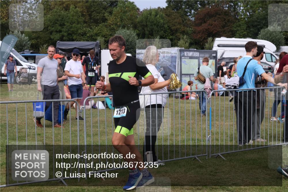31.08.2025 - Elbe Triathlon Hamburg Luisa Fischer http://msf.ph/oto/8673235 31.08.2025 11:01:47 Laufen 435, 1213 meine-sportfotos.de