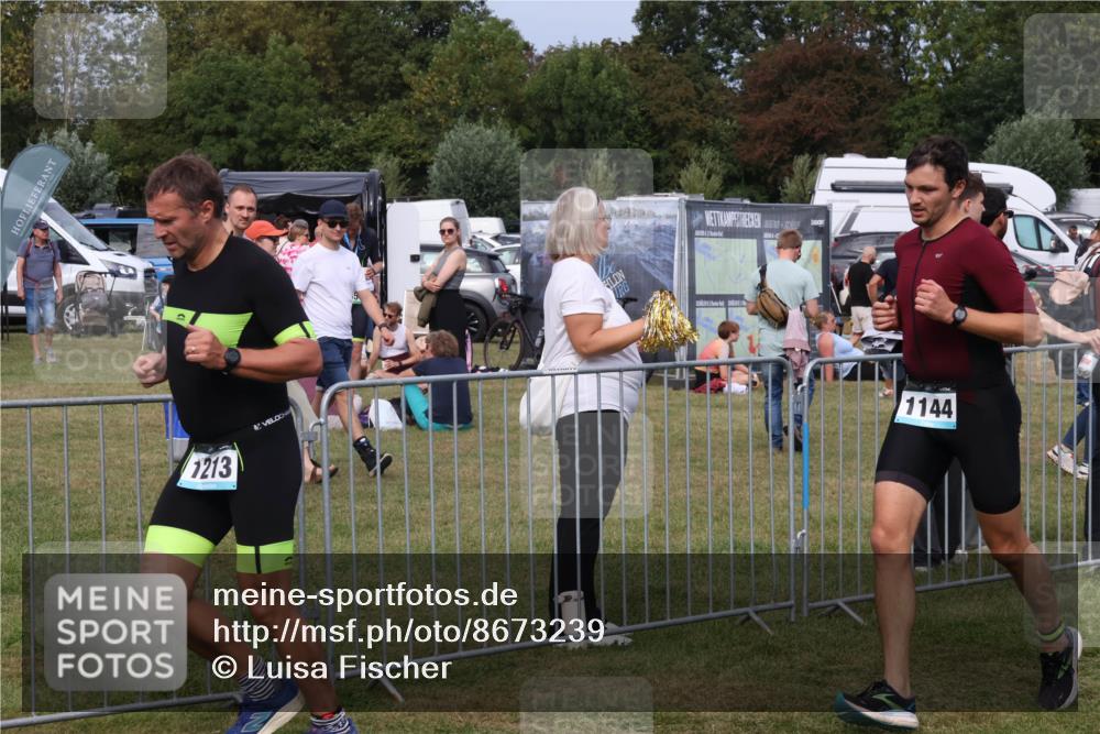 31.08.2025 - Elbe Triathlon Hamburg Luisa Fischer http://msf.ph/oto/8673239 31.08.2025 11:01:47 Laufen 1213, 4, 2, 1144 meine-sportfotos.de