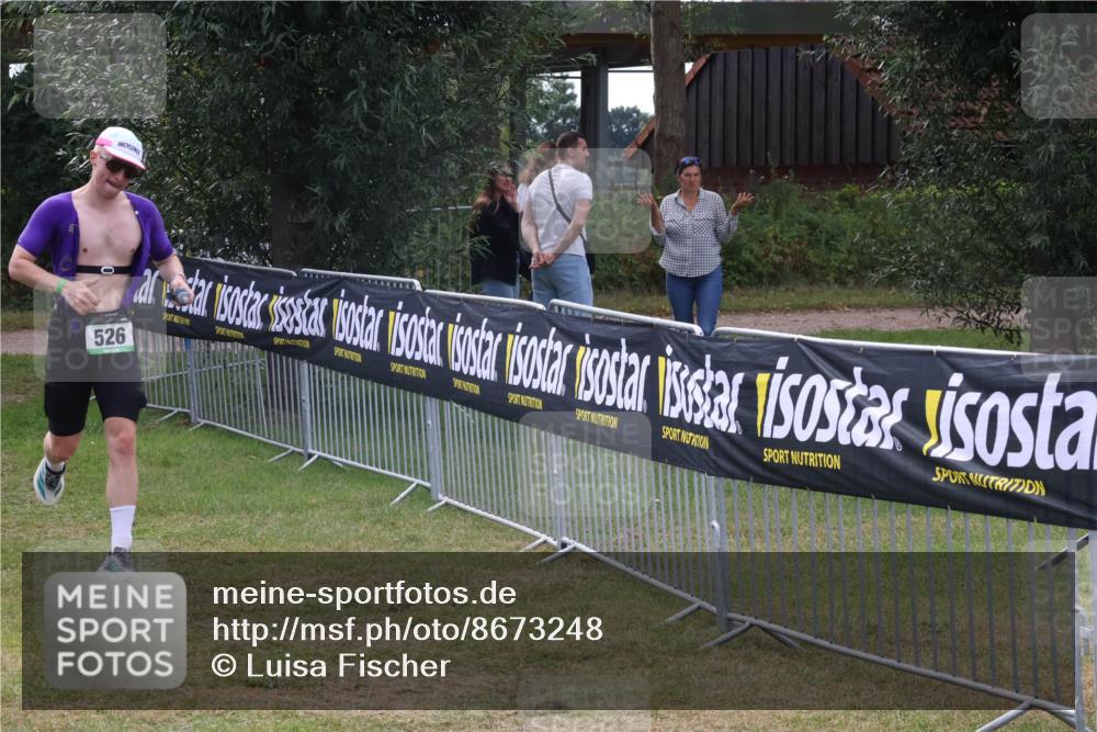 31.08.2025 - Elbe Triathlon Hamburg Luisa Fischer http://msf.ph/oto/8673248 31.08.2025 11:01:51 Laufen 526 meine-sportfotos.de