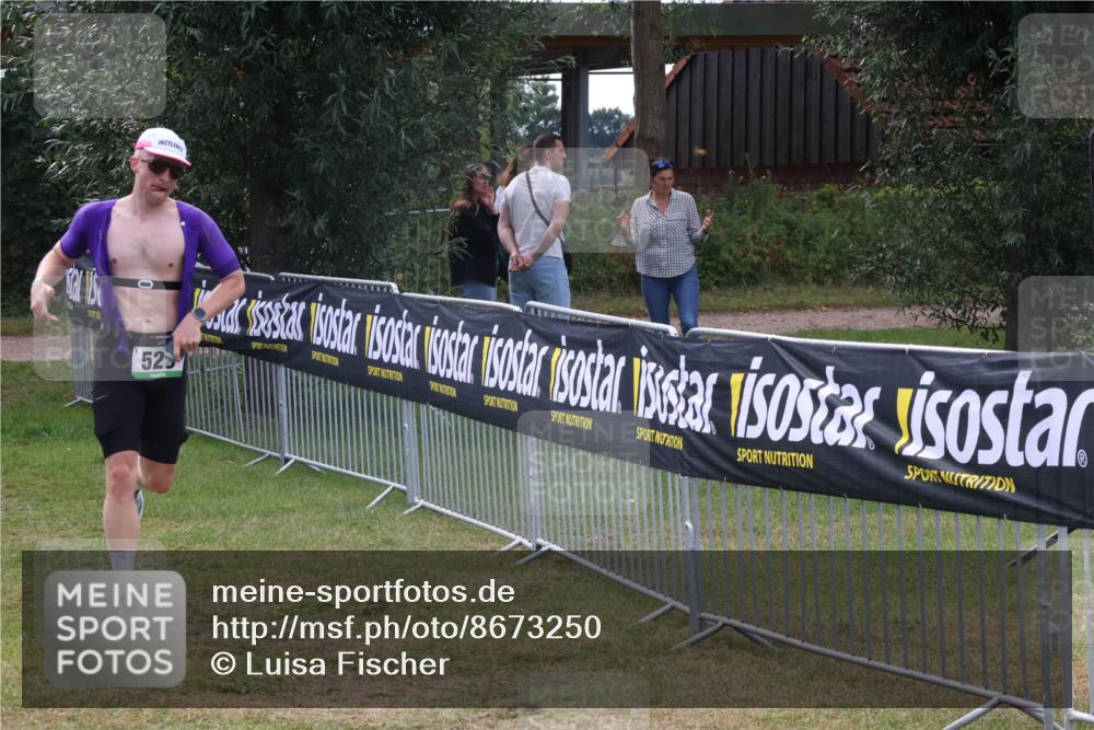 31.08.2025 - Elbe Triathlon Hamburg Luisa Fischer http://msf.ph/oto/8673250 31.08.2025 11:01:51 Laufen 52 meine-sportfotos.de