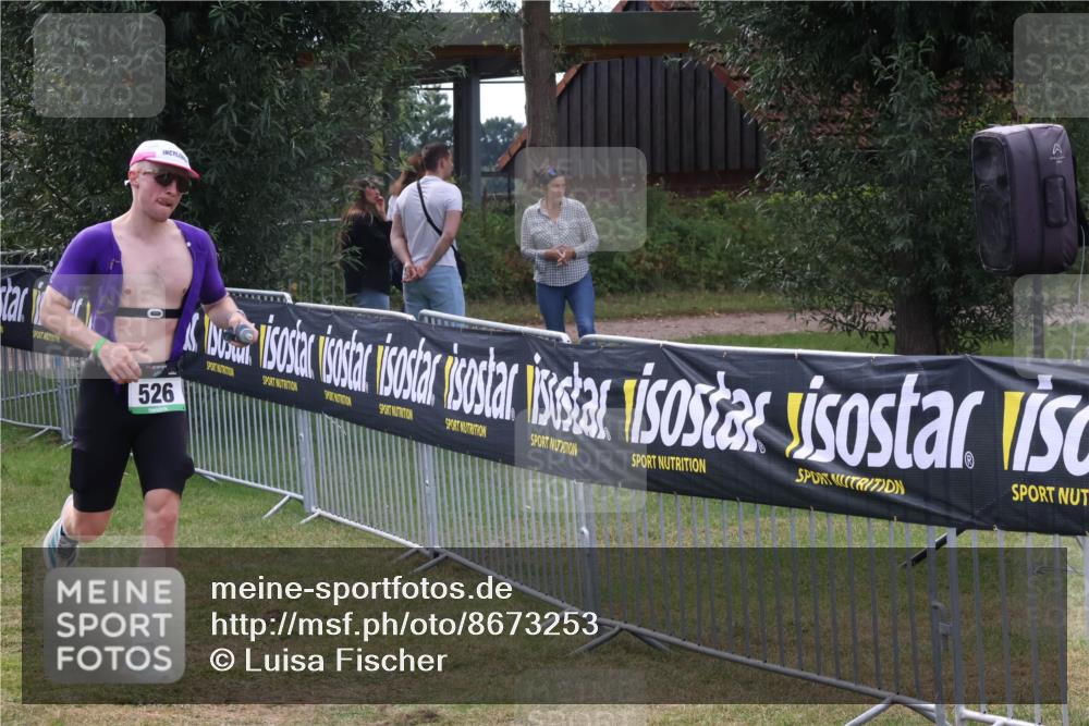 31.08.2025 - Elbe Triathlon Hamburg Luisa Fischer http://msf.ph/oto/8673253 31.08.2025 11:01:51 Laufen 526, 1990 meine-sportfotos.de