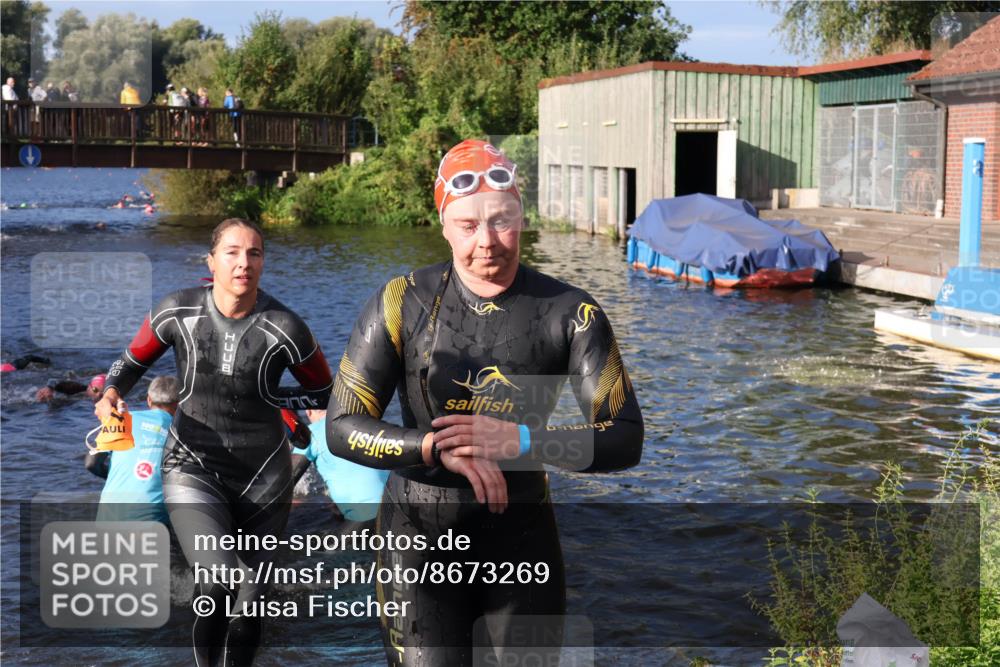 31.08.2025 - Elbe Triathlon Hamburg Luisa Fischer http://msf.ph/oto/8673269 31.08.2025 08:42:34 Schwimmen 252, 272, 276, 367 meine-sportfotos.de