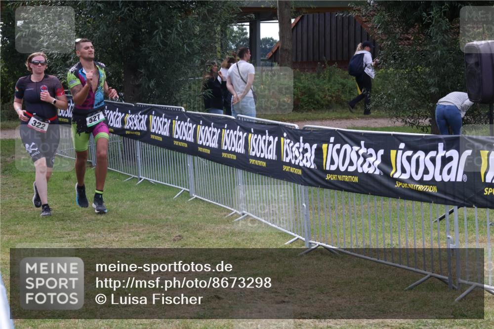 31.08.2025 - Elbe Triathlon Hamburg Luisa Fischer http://msf.ph/oto/8673298 31.08.2025 11:02:12 Laufen 322, 527 meine-sportfotos.de