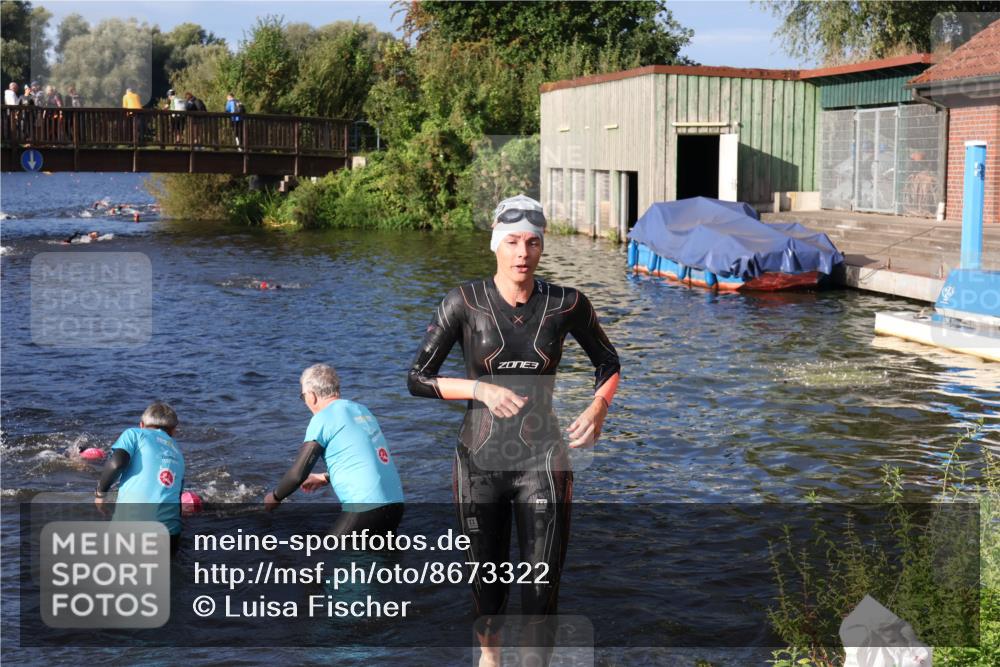 31.08.2025 - Elbe Triathlon Hamburg Luisa Fischer http://msf.ph/oto/8673322 31.08.2025 08:42:40 Schwimmen 270, 272, 367, 369 meine-sportfotos.de