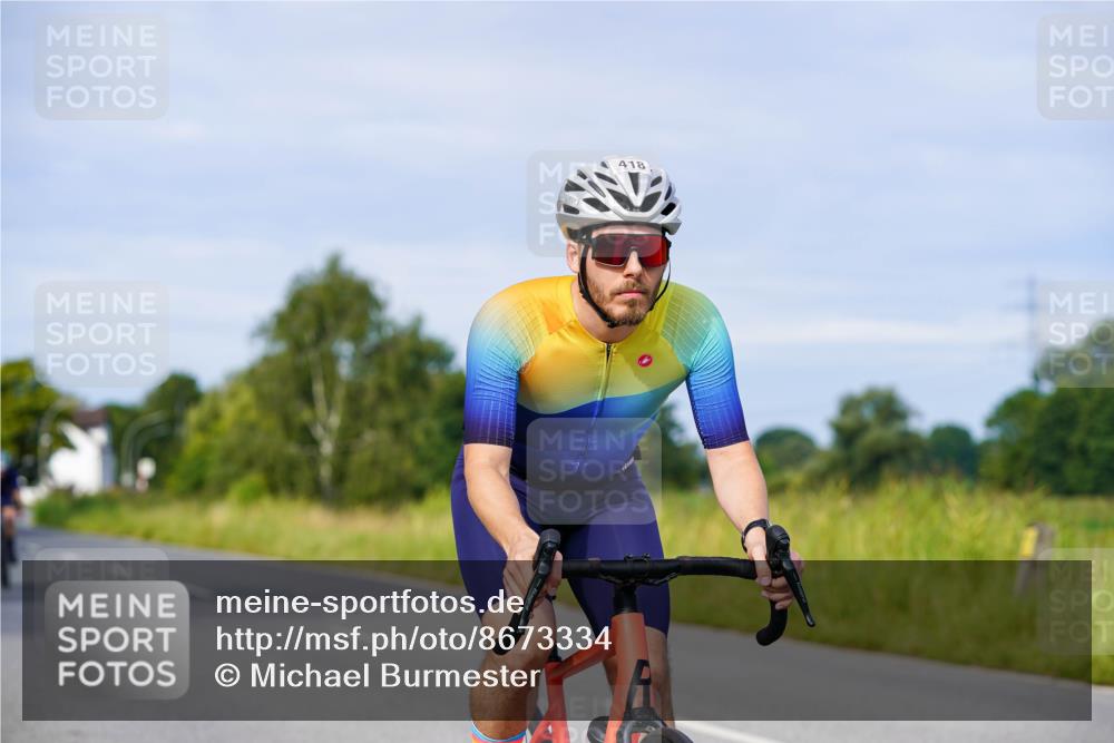 31.08.2025 - Elbe Triathlon Hamburg Michael Burmester http://msf.ph/oto/8673334 31.08.2025 10:11:07 Radfahren 418, 576 meine-sportfotos.de