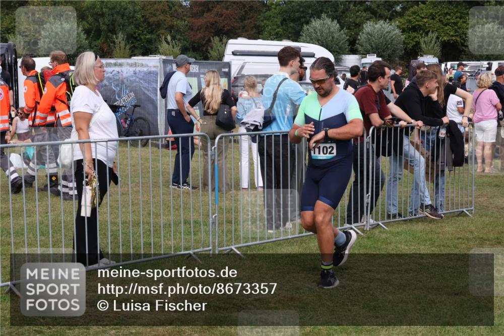 31.08.2025 - Elbe Triathlon Hamburg Luisa Fischer http://msf.ph/oto/8673357 31.08.2025 11:02:54 Laufen 1102, 28 meine-sportfotos.de