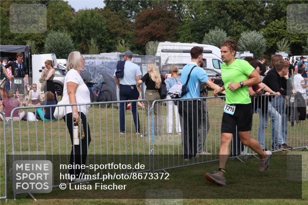 31.08.2025 - Elbe Triathlon Hamburg Luisa Fischer http://msf.ph/oto/8673372 31.08.2025 11:02:58 Laufen 435, 1216, 28 meine-sportfotos.de