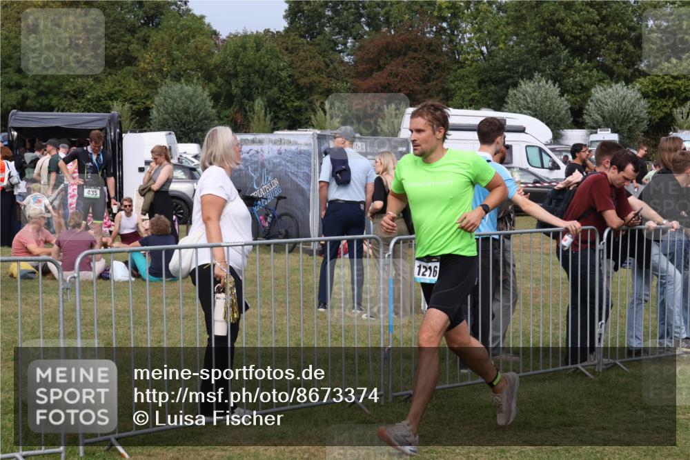 31.08.2025 - Elbe Triathlon Hamburg Luisa Fischer http://msf.ph/oto/8673374 31.08.2025 11:02:58 Laufen 435, 1216 meine-sportfotos.de