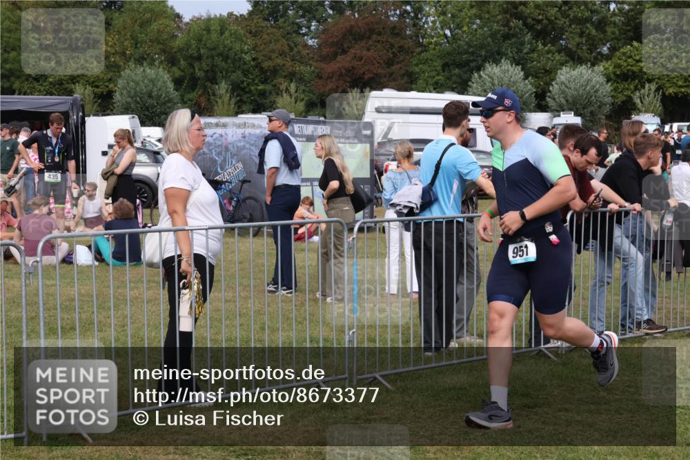 31.08.2025 - Elbe Triathlon Hamburg Luisa Fischer http://msf.ph/oto/8673377 31.08.2025 11:03:00 Laufen 435, 951 meine-sportfotos.de
