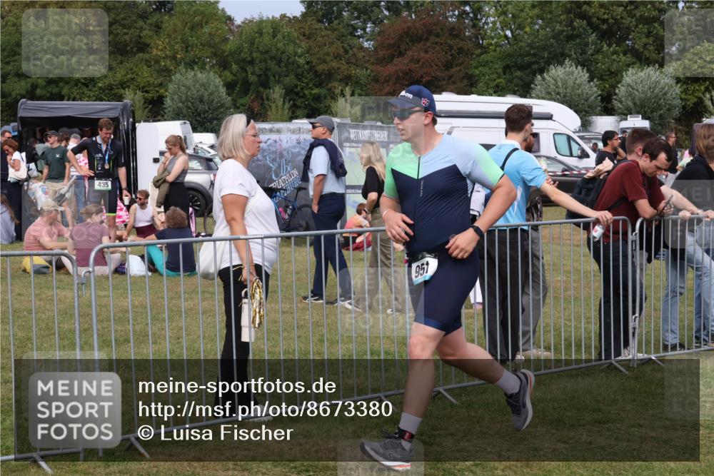 31.08.2025 - Elbe Triathlon Hamburg Luisa Fischer http://msf.ph/oto/8673380 31.08.2025 11:03:00 Laufen 435, 2, 951 meine-sportfotos.de