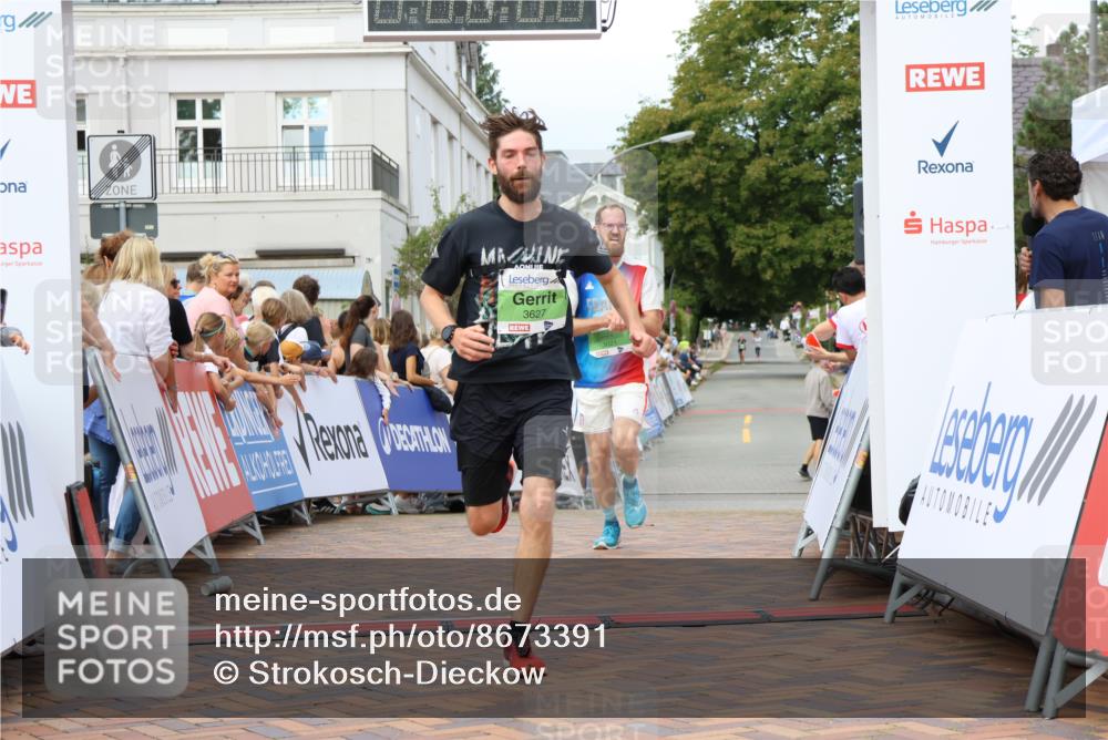 31.08.2025 - 21. Blankeneser Heldenlauf Strokosch-Dieckow http://msf.ph/oto/8673391 31.08.2025 10:51:43 Ziel 3627, 3021 meine-sportfotos.de