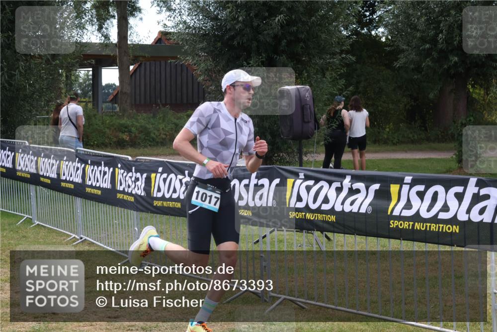 31.08.2025 - Elbe Triathlon Hamburg Luisa Fischer http://msf.ph/oto/8673393 31.08.2025 11:03:09 Laufen 1017, 7 meine-sportfotos.de