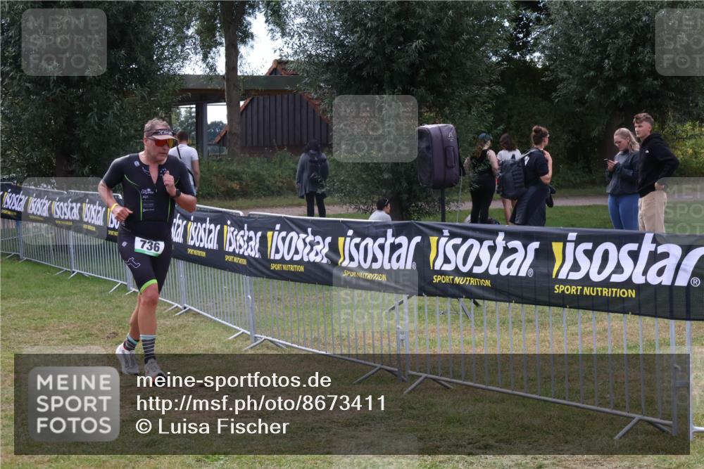 31.08.2025 - Elbe Triathlon Hamburg Luisa Fischer http://msf.ph/oto/8673411 31.08.2025 11:03:35 Laufen 736 meine-sportfotos.de