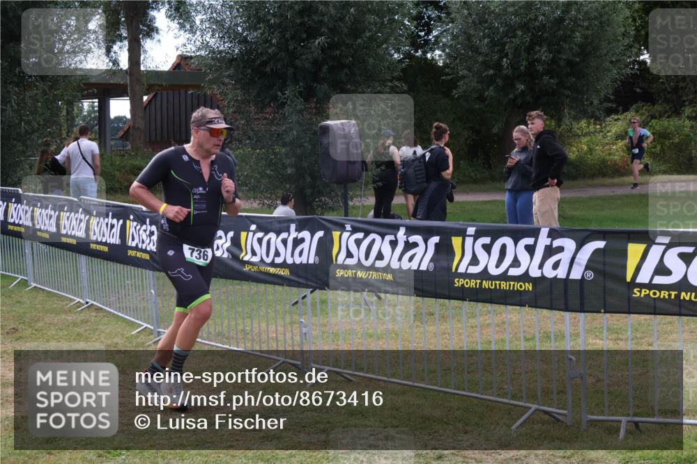 31.08.2025 - Elbe Triathlon Hamburg Luisa Fischer http://msf.ph/oto/8673416 31.08.2025 11:03:36 Laufen 736 meine-sportfotos.de