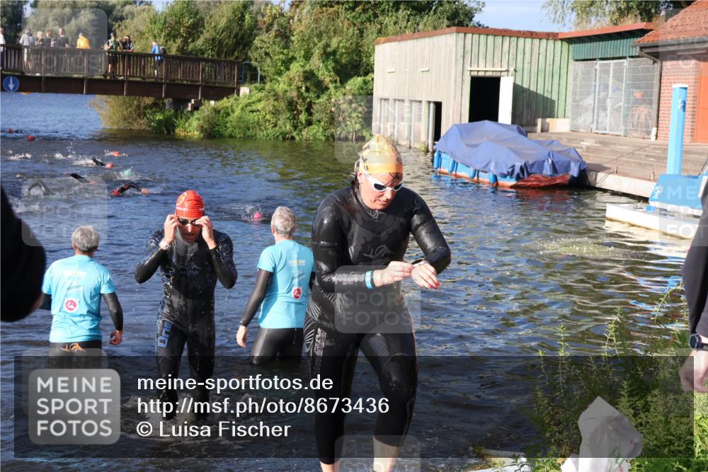 31.08.2025 - Elbe Triathlon Hamburg Luisa Fischer http://msf.ph/oto/8673436 31.08.2025 08:43:28 Schwimmen 248, 381 meine-sportfotos.de