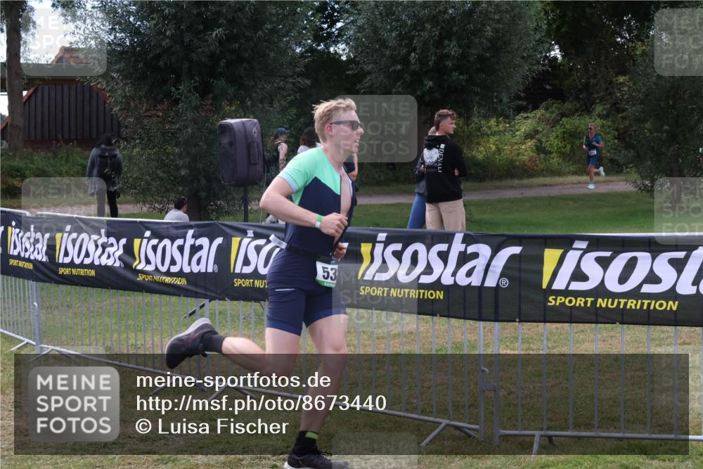 31.08.2025 - Elbe Triathlon Hamburg Luisa Fischer http://msf.ph/oto/8673440 31.08.2025 11:03:45 Laufen 53 meine-sportfotos.de