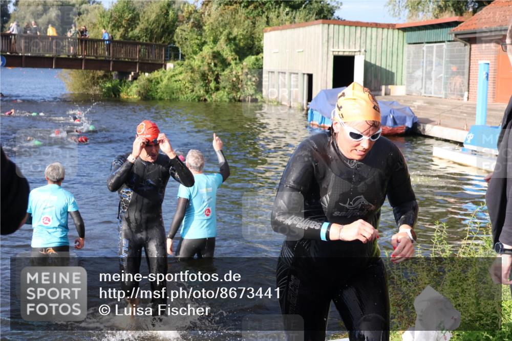 31.08.2025 - Elbe Triathlon Hamburg Luisa Fischer http://msf.ph/oto/8673441 31.08.2025 08:43:28 Schwimmen 248, 381 meine-sportfotos.de