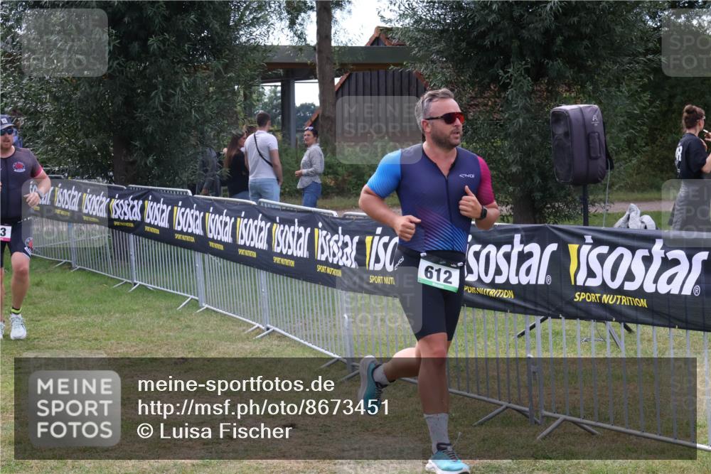 31.08.2025 - Elbe Triathlon Hamburg Luisa Fischer http://msf.ph/oto/8673451 31.08.2025 11:04:04 Laufen 612, 3 meine-sportfotos.de