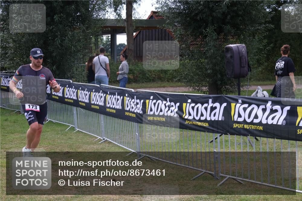 31.08.2025 - Elbe Triathlon Hamburg Luisa Fischer http://msf.ph/oto/8673461 31.08.2025 11:04:05 Laufen 173 meine-sportfotos.de