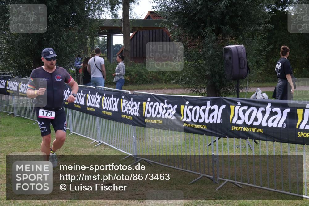31.08.2025 - Elbe Triathlon Hamburg Luisa Fischer http://msf.ph/oto/8673463 31.08.2025 11:04:06 Laufen 173 meine-sportfotos.de