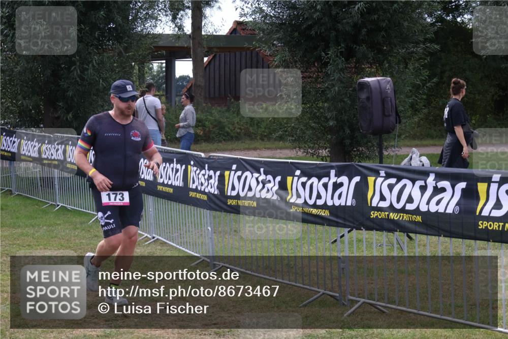 31.08.2025 - Elbe Triathlon Hamburg Luisa Fischer http://msf.ph/oto/8673467 31.08.2025 11:04:06 Laufen 173 meine-sportfotos.de