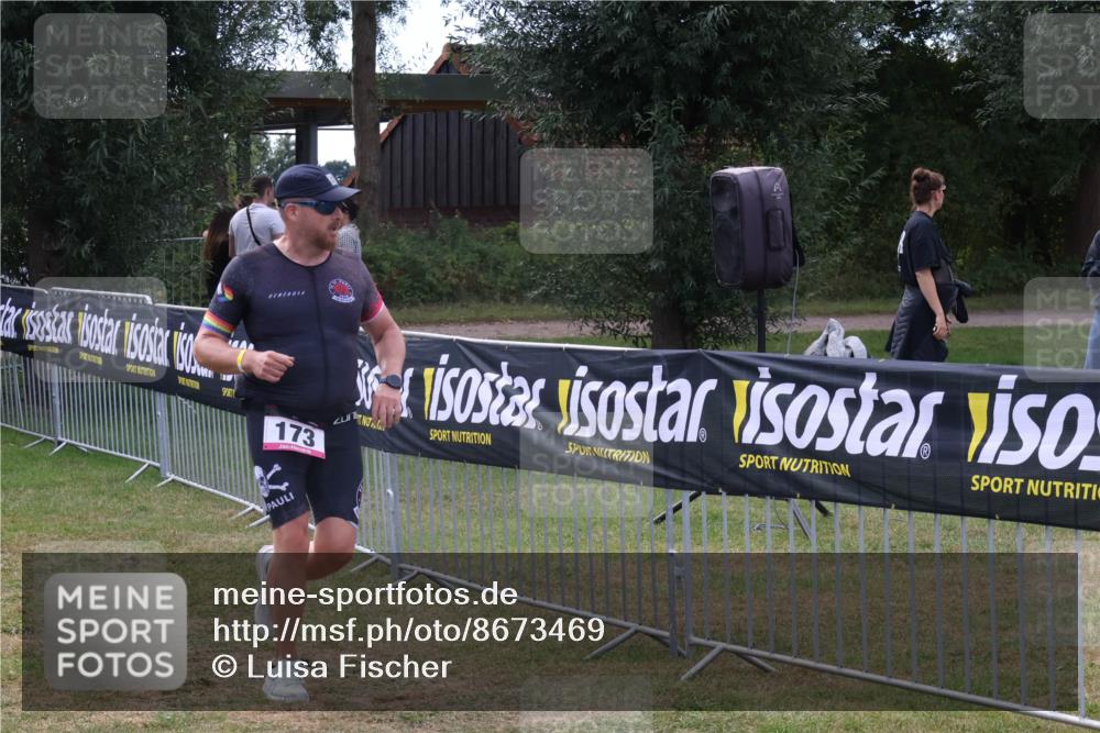 31.08.2025 - Elbe Triathlon Hamburg Luisa Fischer http://msf.ph/oto/8673469 31.08.2025 11:04:06 Laufen 173 meine-sportfotos.de