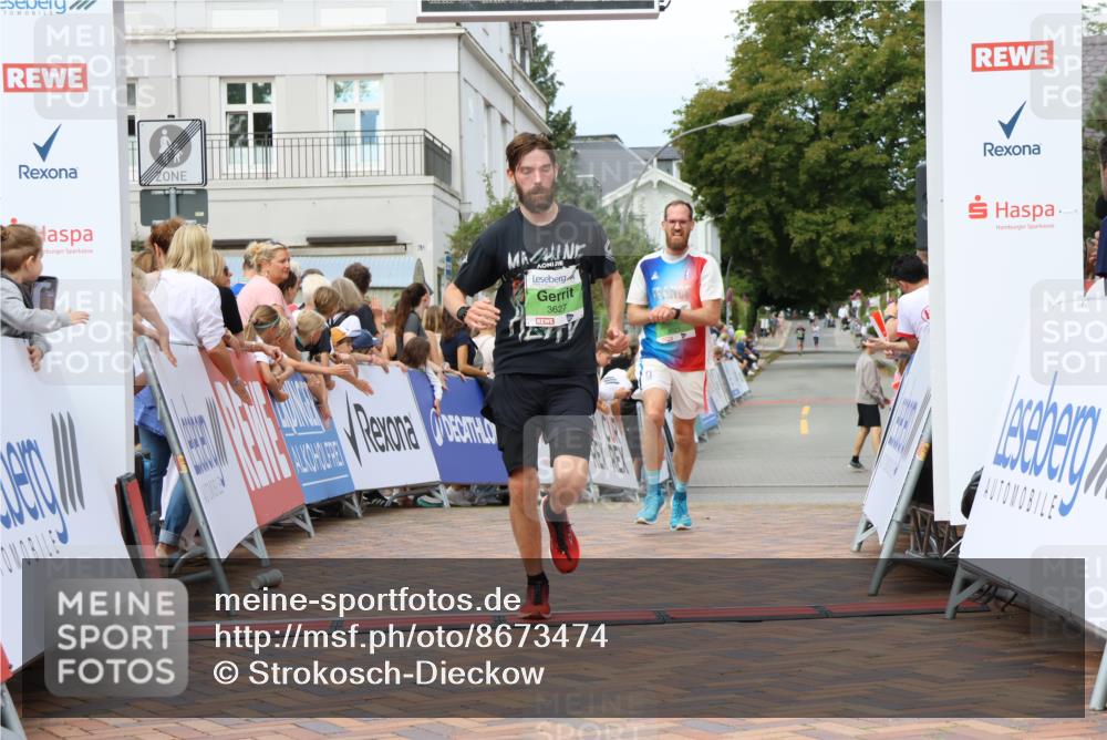 31.08.2025 - 21. Blankeneser Heldenlauf Strokosch-Dieckow http://msf.ph/oto/8673474 31.08.2025 10:51:43 Ziel 3627, 3021 meine-sportfotos.de