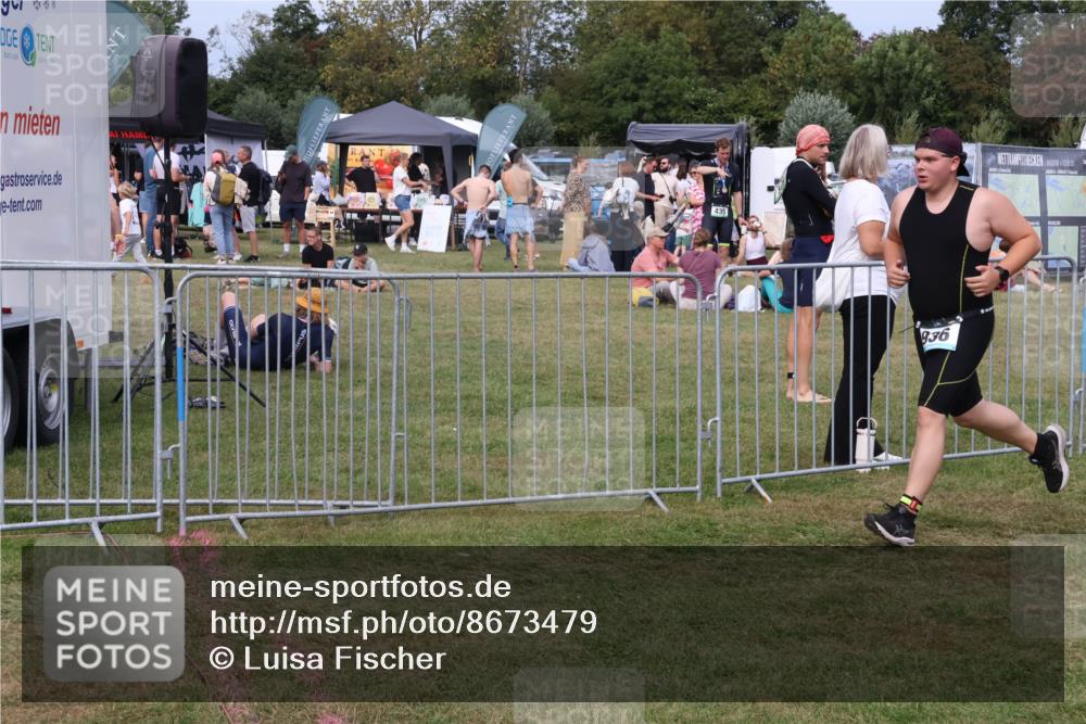 31.08.2025 - Elbe Triathlon Hamburg Luisa Fischer http://msf.ph/oto/8673479 31.08.2025 11:04:16 Laufen 435, 936 meine-sportfotos.de
