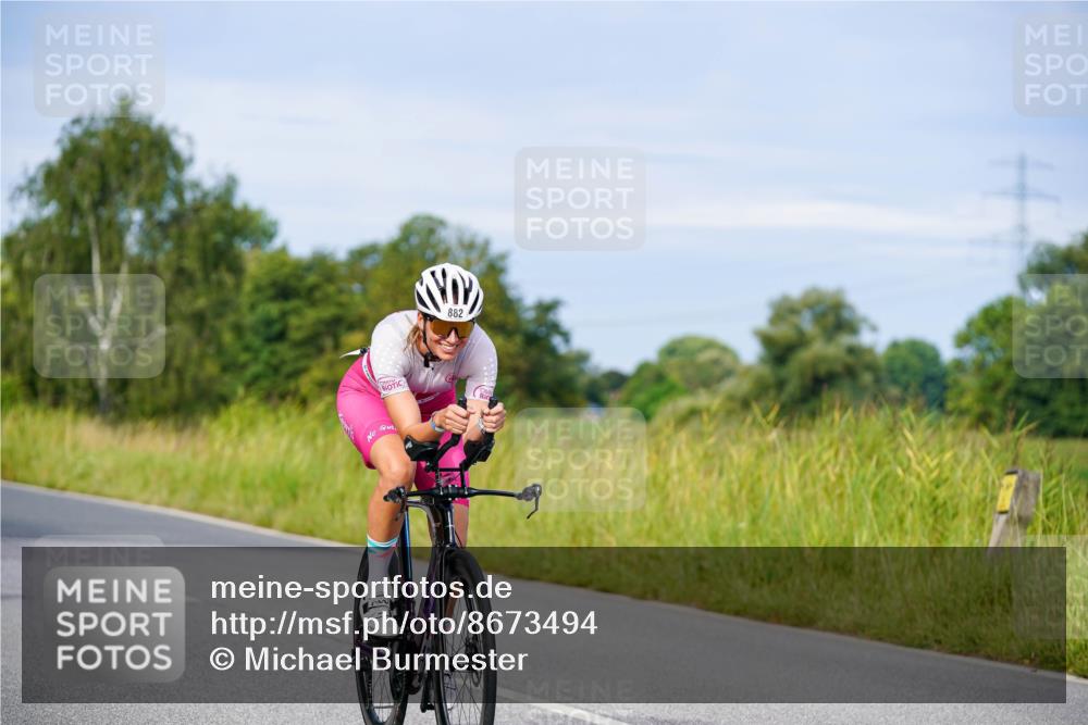 31.08.2025 - Elbe Triathlon Hamburg Michael Burmester http://msf.ph/oto/8673494 31.08.2025 10:12:06 Radfahren 402, 593, 701, 852, 882 meine-sportfotos.de