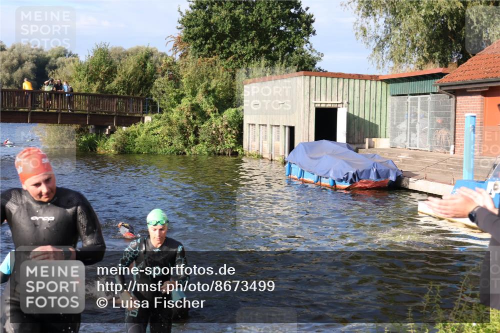31.08.2025 - Elbe Triathlon Hamburg Luisa Fischer http://msf.ph/oto/8673499 31.08.2025 08:43:55 Schwimmen 279, 283, 375, 376 meine-sportfotos.de