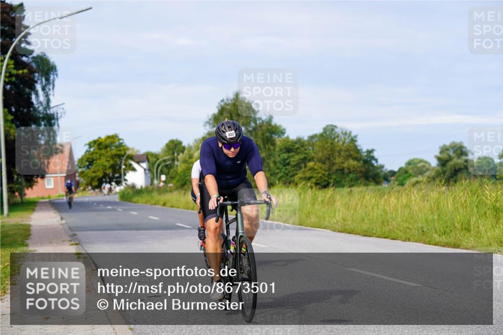 31.08.2025 - Elbe Triathlon Hamburg Michael Burmester http://msf.ph/oto/8673501 31.08.2025 10:12:07 Radfahren 402, 593, 701, 852, 882 meine-sportfotos.de