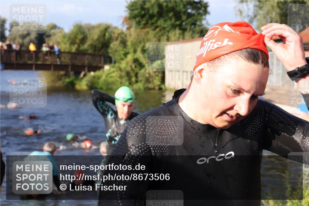31.08.2025 - Elbe Triathlon Hamburg Luisa Fischer http://msf.ph/oto/8673506 31.08.2025 08:43:56 Schwimmen 279, 283, 375, 376 meine-sportfotos.de