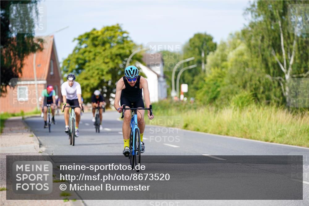 31.08.2025 - Elbe Triathlon Hamburg Michael Burmester http://msf.ph/oto/8673520 31.08.2025 10:12:22 Radfahren 473, 587, 601, 608, 665 meine-sportfotos.de
