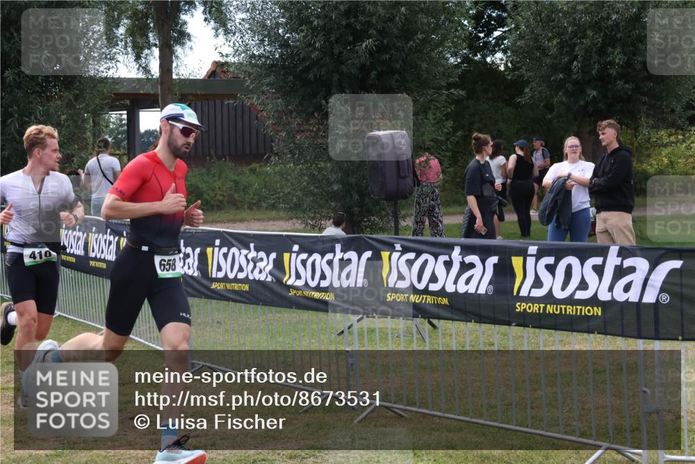 31.08.2025 - Elbe Triathlon Hamburg Luisa Fischer http://msf.ph/oto/8673531 31.08.2025 11:05:05 Laufen 410 meine-sportfotos.de