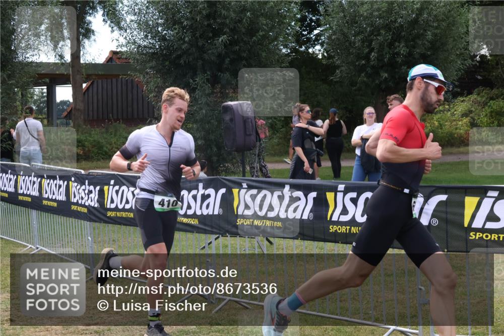31.08.2025 - Elbe Triathlon Hamburg Luisa Fischer http://msf.ph/oto/8673536 31.08.2025 11:05:06 Laufen 410 meine-sportfotos.de