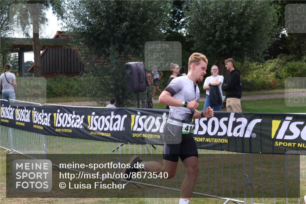31.08.2025 - Elbe Triathlon Hamburg Luisa Fischer http://msf.ph/oto/8673540 31.08.2025 11:05:06 Laufen 41 meine-sportfotos.de