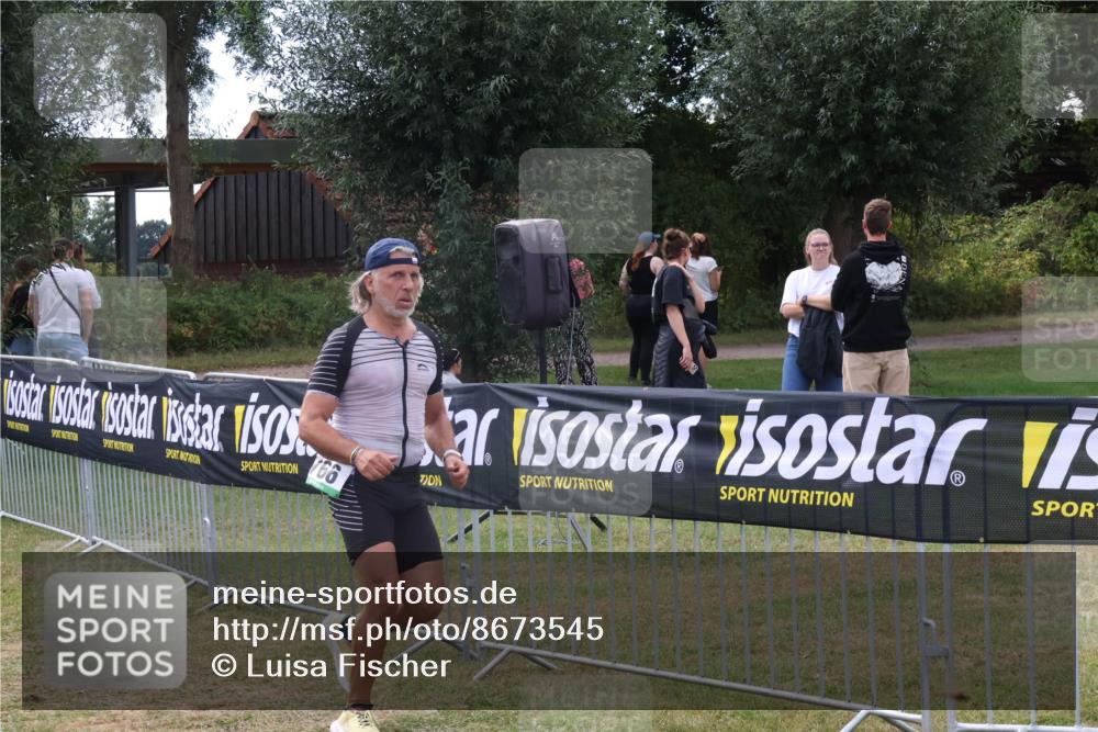 31.08.2025 - Elbe Triathlon Hamburg Luisa Fischer http://msf.ph/oto/8673545 31.08.2025 11:05:17 Laufen  meine-sportfotos.de