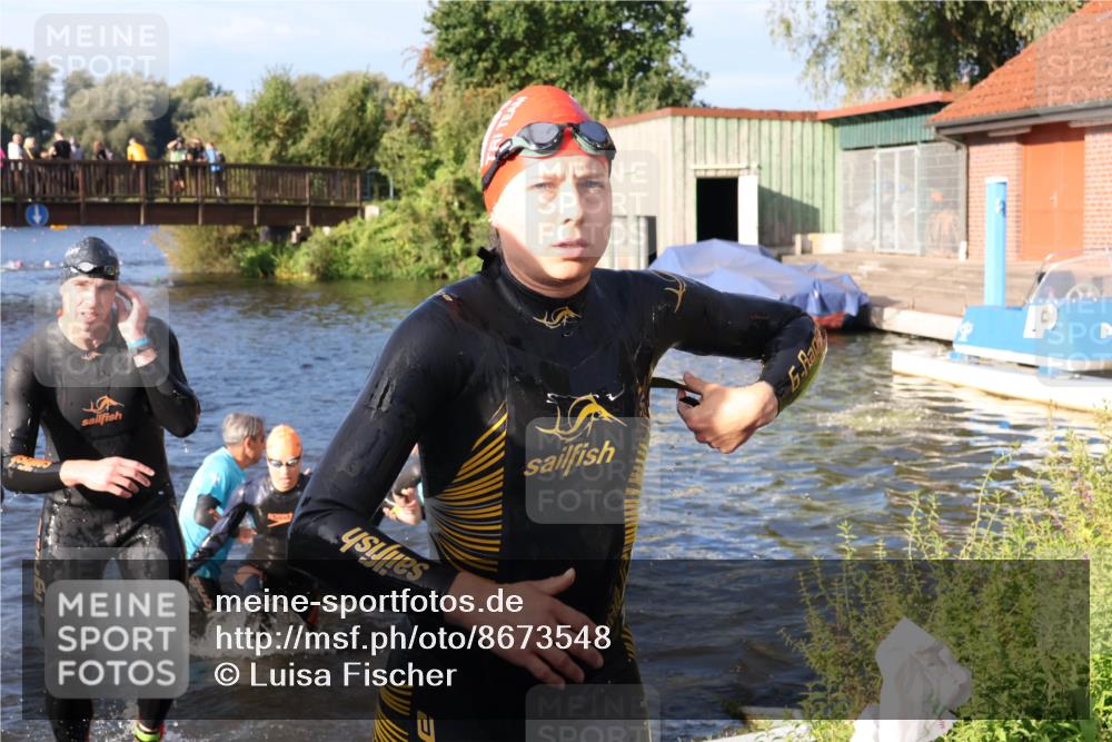 31.08.2025 - Elbe Triathlon Hamburg Luisa Fischer http://msf.ph/oto/8673548 31.08.2025 08:44:10 Schwimmen 256, 257, 321, 370, 373 meine-sportfotos.de