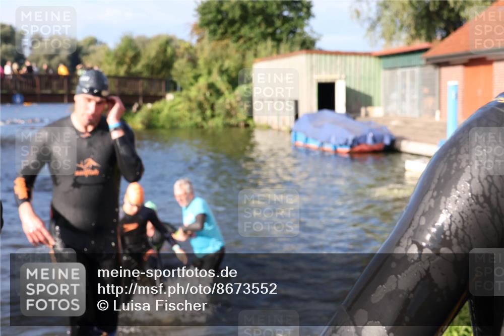 31.08.2025 - Elbe Triathlon Hamburg Luisa Fischer http://msf.ph/oto/8673552 31.08.2025 08:44:11 Schwimmen 256, 257, 321, 370, 373 meine-sportfotos.de