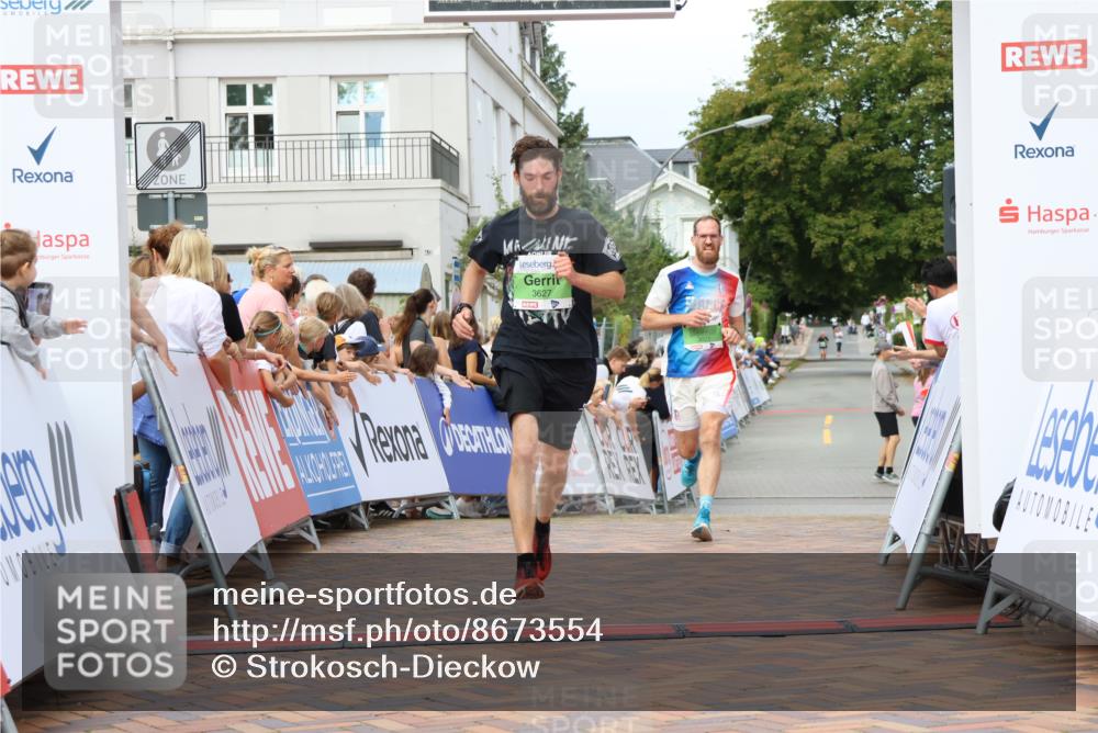 31.08.2025 - 21. Blankeneser Heldenlauf Strokosch-Dieckow http://msf.ph/oto/8673554 31.08.2025 10:51:43 Ziel 3627, 3021 meine-sportfotos.de